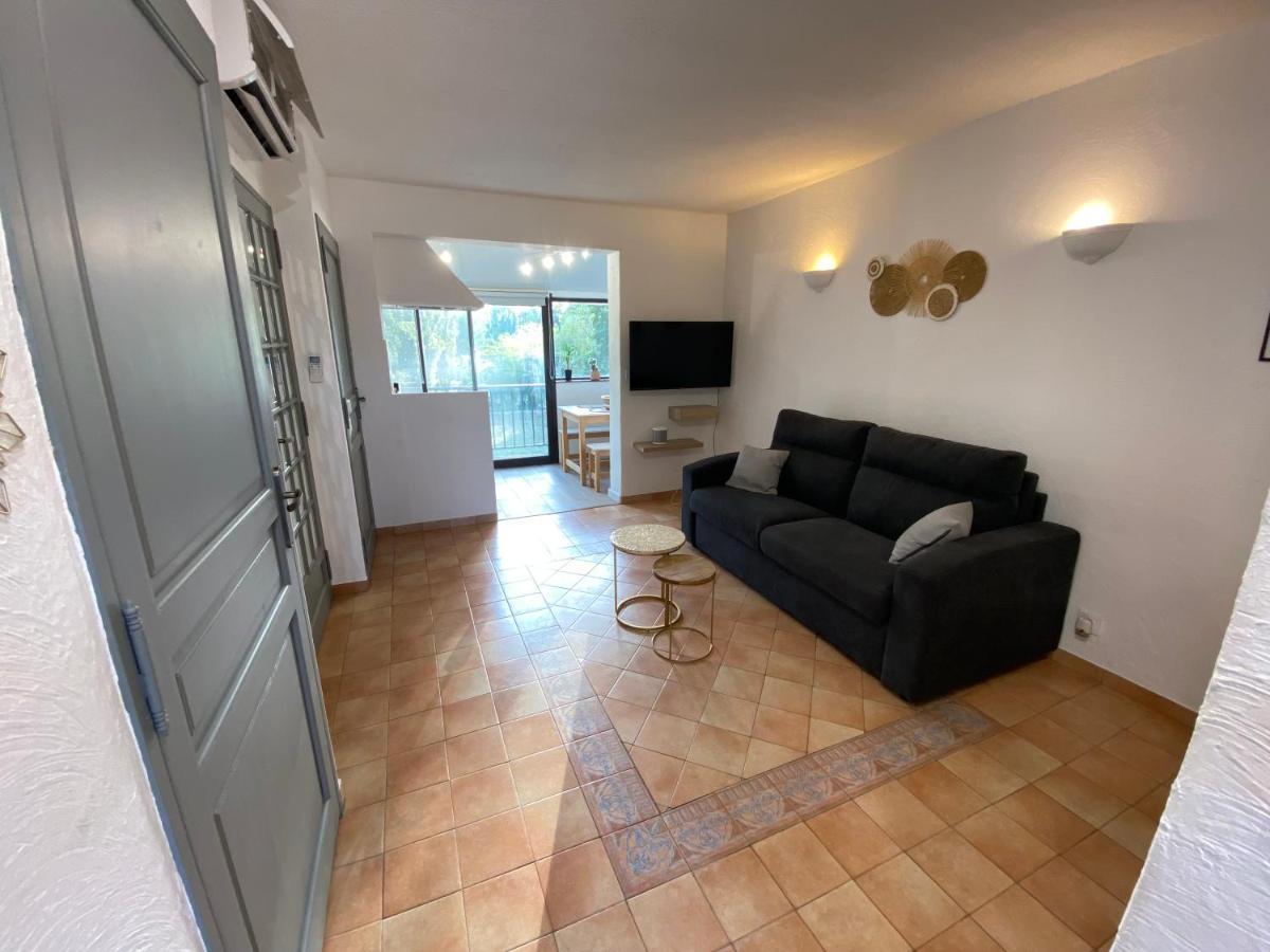 Joli Appartement Cosy آرْلْ المظهر الخارجي الصورة
